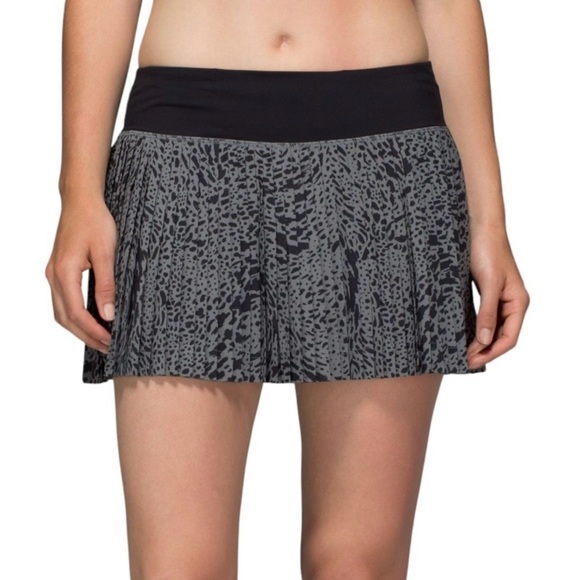 Lululemon Pleat To Street Skirt II
Watermark Slate Black size 6 - Picture 2 of 14